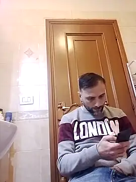 coppiasenzacensura online show from November 28, 2025, 3:25 pm