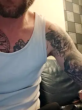 PIercingBoy38 online show from October 2, 2025, 7:43 pm