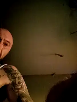 PIercingBoy38 online show from November 16, 2025, 2:06 am