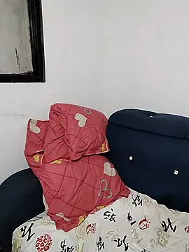 Alissamore3 online show from March 4, 2025, 1:17 pm