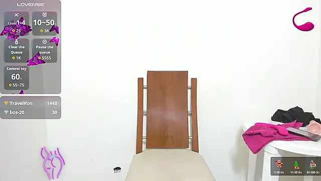 Alissamore3 online show from September 28, 2025, 7:08 pm