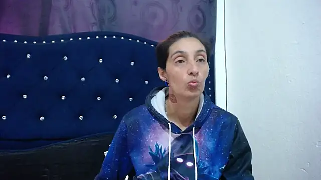 Snapshot of anyu1306 chatting on January 17, 2025, 5:41 pm anyu1306 online show from January 17, 2025, 5:41 pm