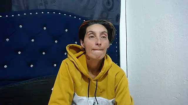 Snapshot of anyu1306 chatting on February 1, 2025, 6:10 am anyu1306 online show from February 1, 2025, 6:10 am