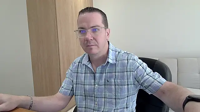 BrettJ81 online show from September 20, 2025, 10:49 am