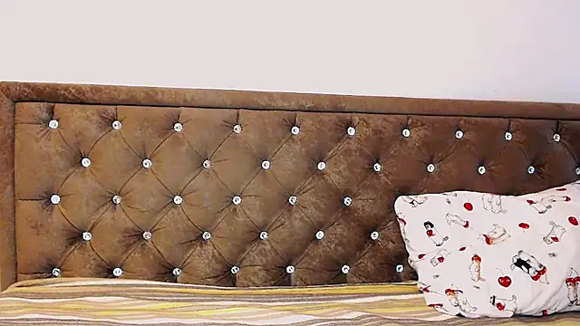 Snapshot of Sara4uu chatting on November 2, 2025, 7:22 am Sara4uu online show from November 2, 2025, 7:22 am