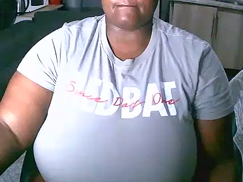 Snapshot of DarkBbw201 chatting on March 6, 2025, 12:43 am DarkBbw201 online show from March 6, 2025, 12:43 am