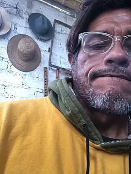 kvr27 online show from October 13, 2025, 4:07 pm