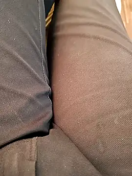 u wan me online show from November 18, 2025, 8:19 am