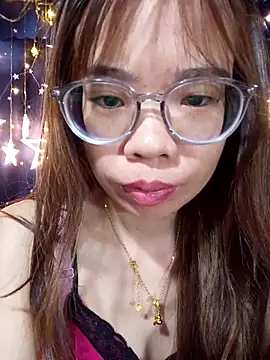   Mai-love19   online show from March 4, 2026, 12:27 am