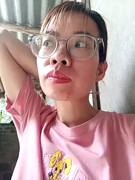   Mai-love19   online show from April 18, 2026, 8:51 am