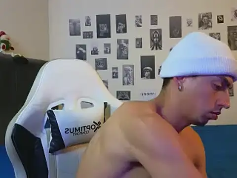 perlman gigolo2 online show from December 16, 2024, 7:43 pm