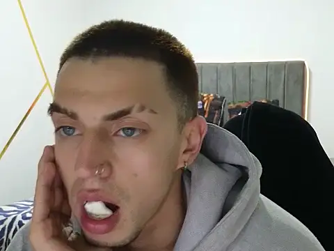 perlman gigolo2 online show from December 5, 2025, 2:20 am