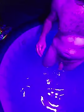 Snapshot of afTerparTycloudz chatting on May 19, 2026, 7:37 am afTerparTycloudz online show from May 19, 2026, 7:37 am