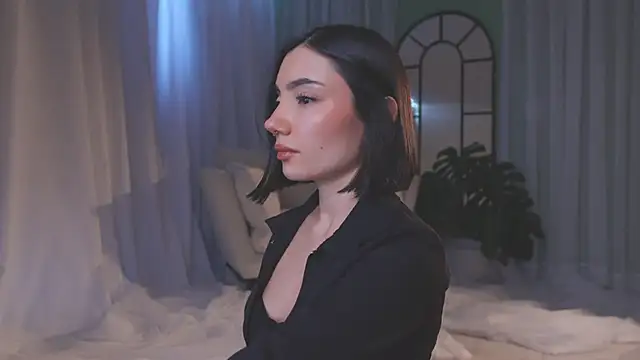 AmyArmstrong online show from April 1, 2026, 10:29 pm