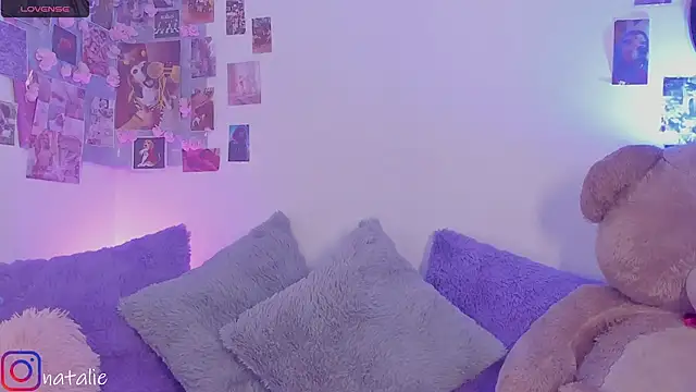 natalie jaensen online show from September 22, 2025, 10:23 pm