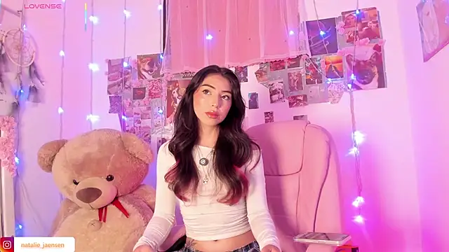 natalie jaensen online show from April 12, 2026, 4:17 am