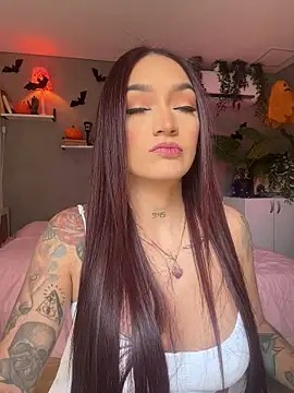 Snapshot of DaniDusan_ chatting on October 29, 2025, 6:31 pm DaniDusan  online show from October 29, 2025, 6:31 pm