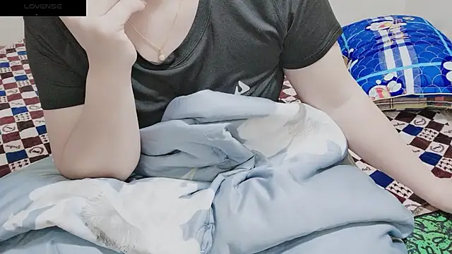 Sophie Secret online show from February 3, 2025, 10:00 pm