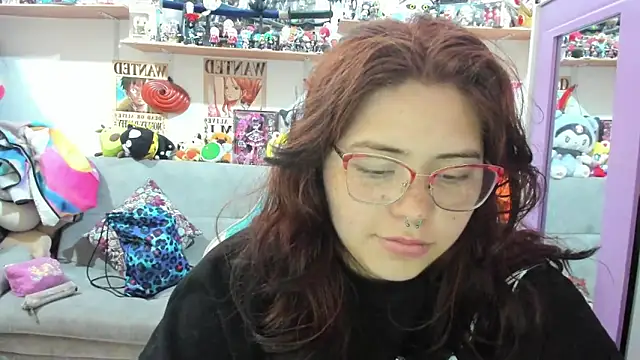 soficammy online show from October 1, 2025, 7:53 pm