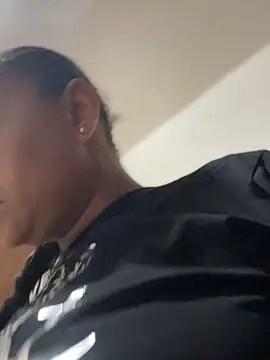 Snapshot of sofia_xxx02 chatting on February 17, 2026, 12:12 pm sofia xxx02 online show from February 17, 2026, 12:12 pm