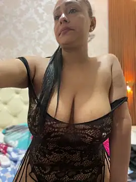 Snapshot of sofia_xxx02 chatting on February 19, 2026, 11:56 pm sofia xxx02 online show from February 19, 2026, 11:56 pm