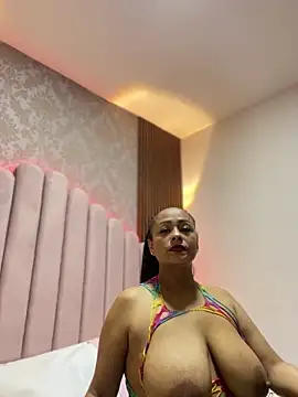 sofia xxx02 online show from June 3, 2026, 12:02 am