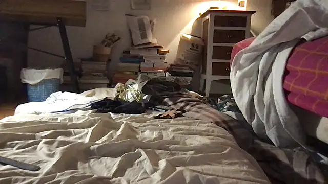 McPherson72 online show from October 6, 2025, 1:47 am